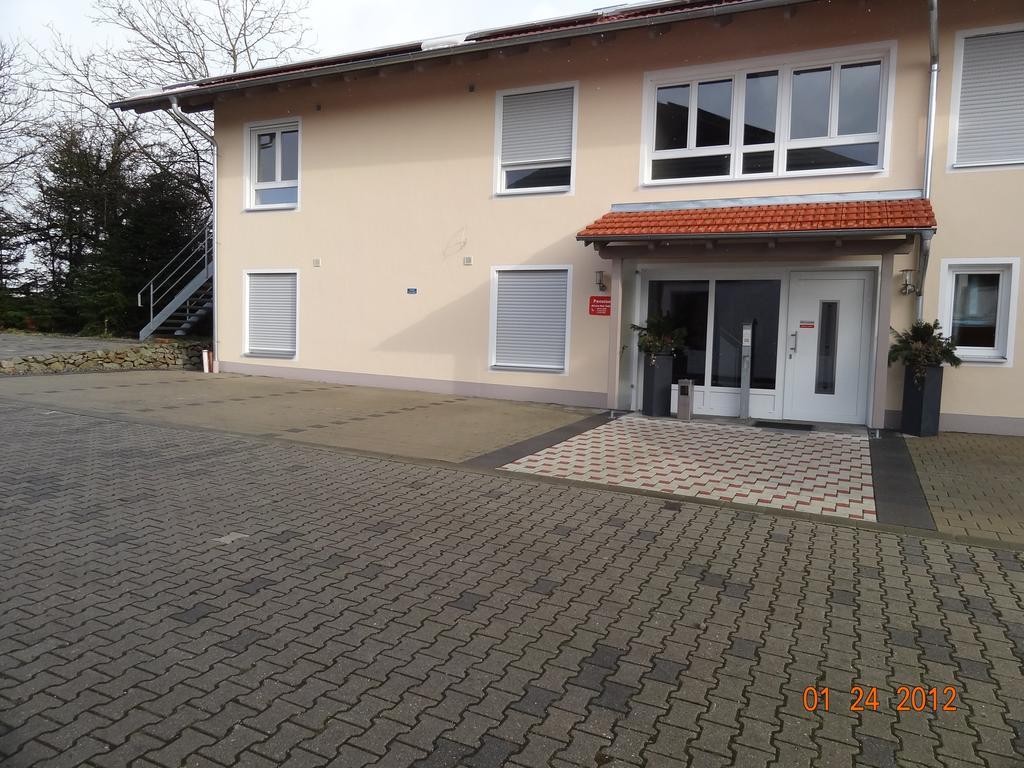 Pension Alram Hof Эггенфельден Экстерьер фото