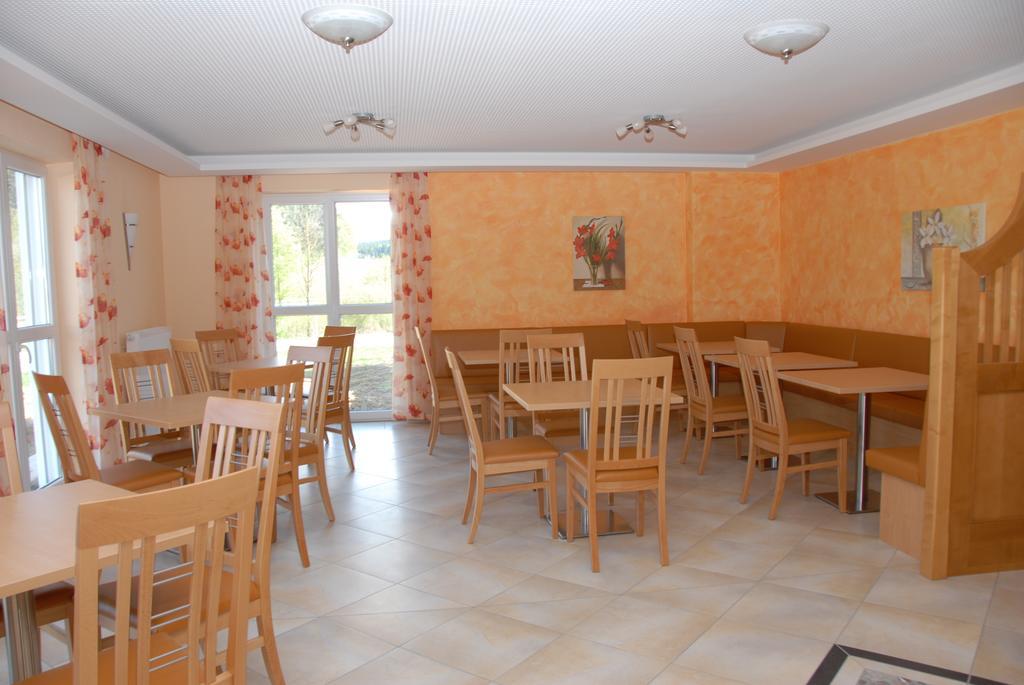 Pension Alram Hof Эггенфельден Экстерьер фото